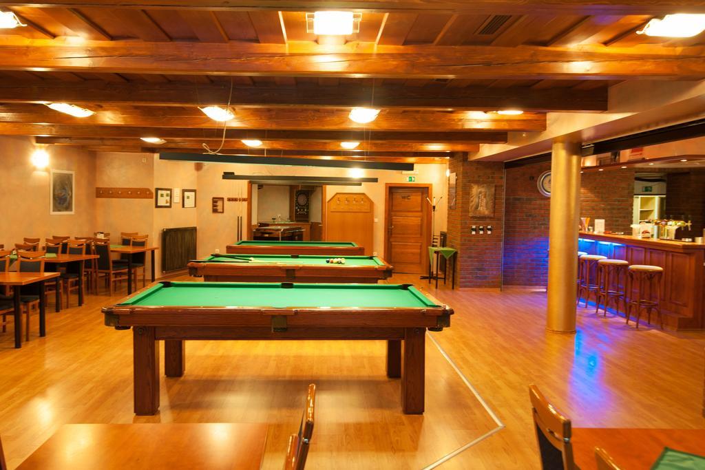 Sport-V-Hotel Hrotovice Ngoại thất bức ảnh