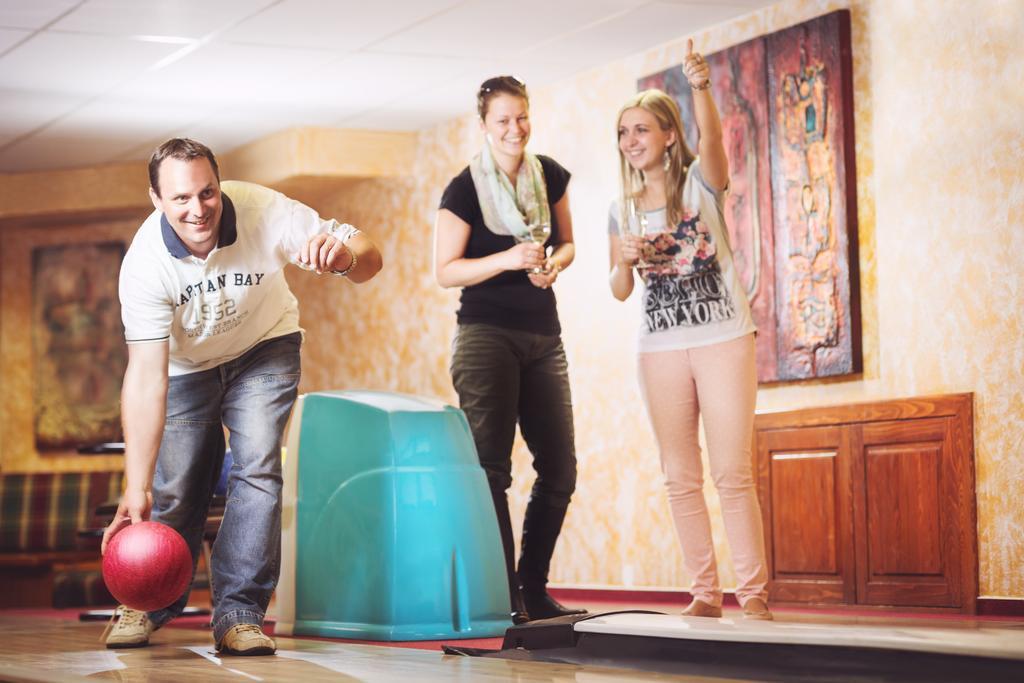 Sport-V-Hotel Hrotovice Ngoại thất bức ảnh