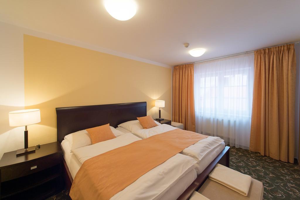Sport-V-Hotel Hrotovice Ngoại thất bức ảnh