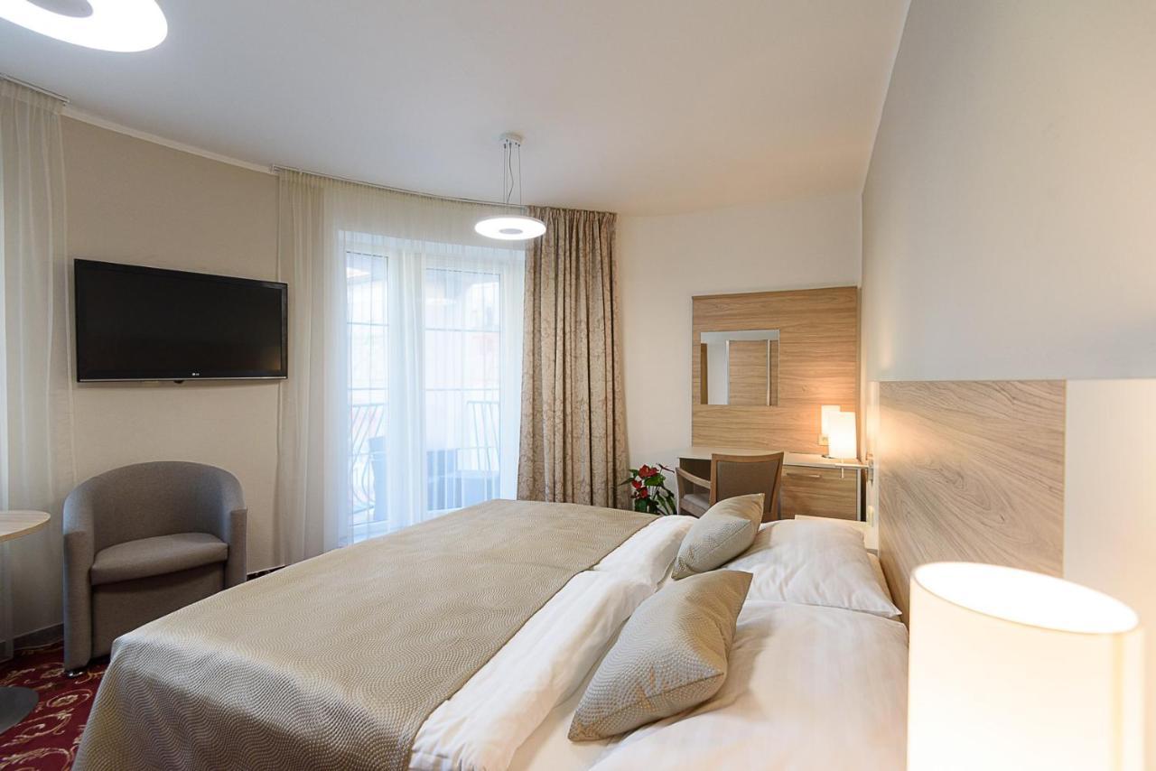 Sport-V-Hotel Hrotovice Ngoại thất bức ảnh